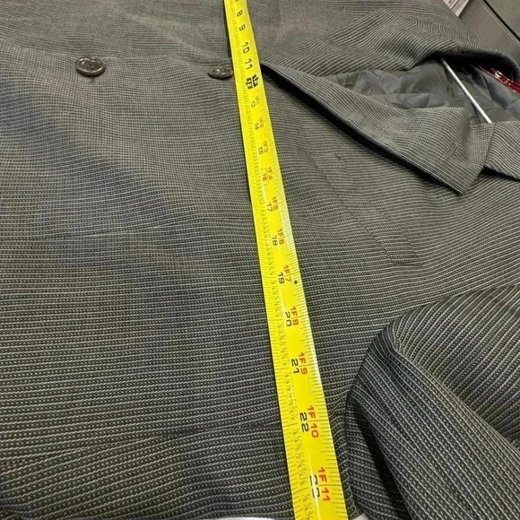 Armani Collezioni men’s dark gray striped wool blazer size 46R - Picture 12 of 13